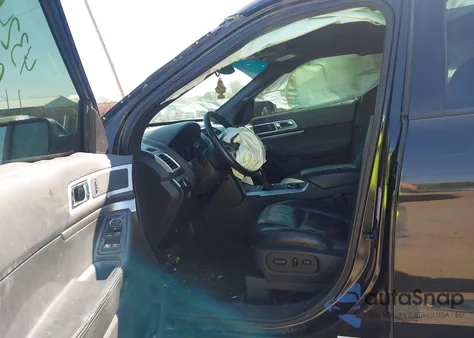 2015 Ford Explorer Xlt z USA, uszkodzony, nr VIN 1FM5K8D83FGC34904